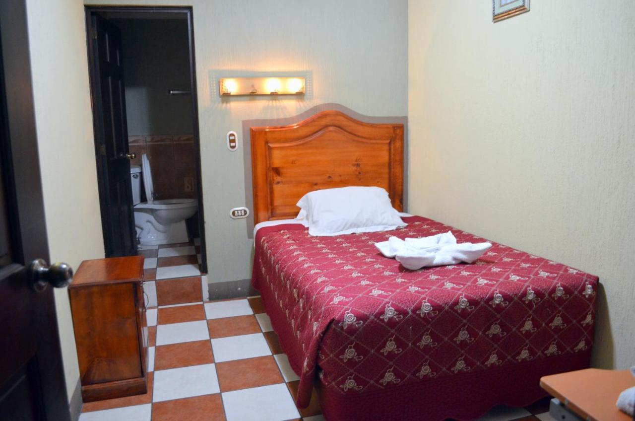 Hotel Y Restaurante Castillo De Los Altos Quetzaltenango Exterior foto